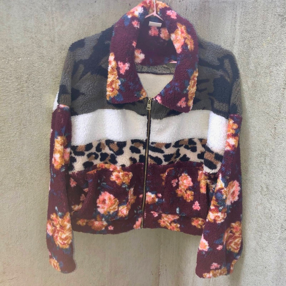 Supersoft Mixed Media Sherpa Jacket Front Pockets